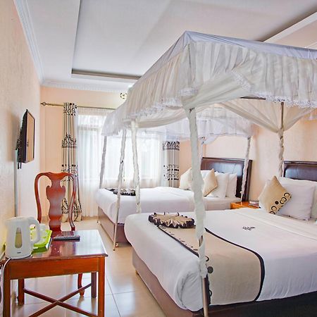 Chambai Hotel 奈瓦沙 外观 照片